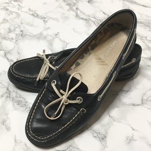 Sperry Topsider Leather Boat Shoe.